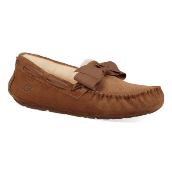 Womens Ugg Moccasins